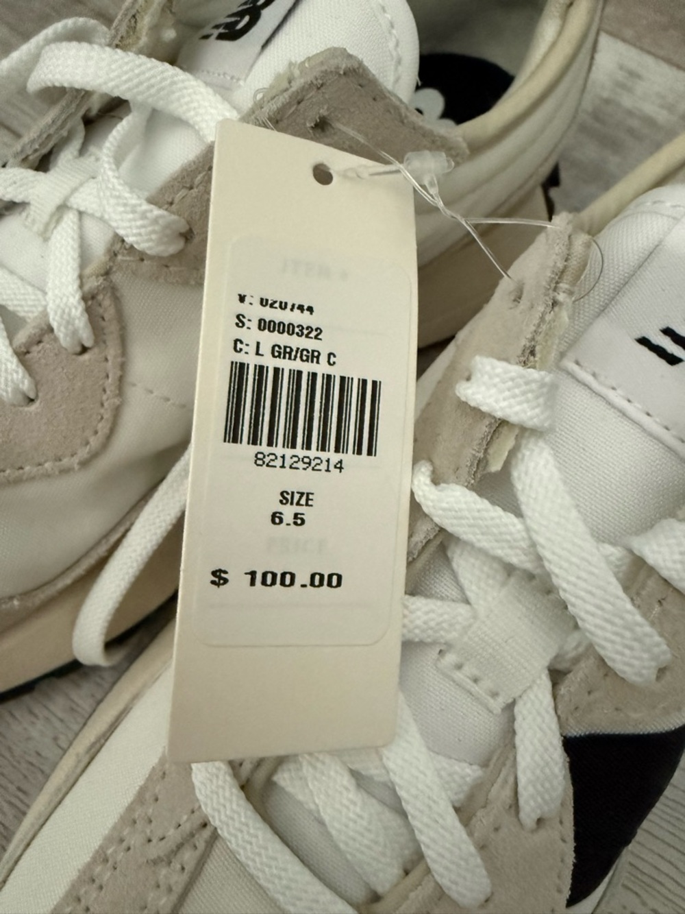 New Balance Black and White 327 Sneakers Size 6.5 NWT - Picture 2 of 6
